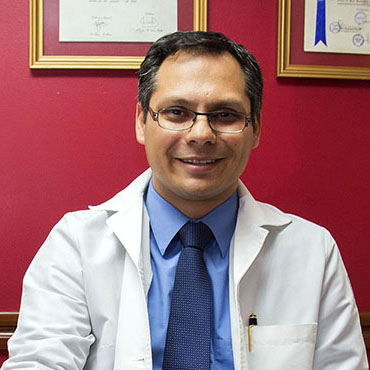 Dr. Julio Castro Arriaza